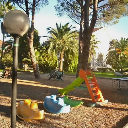 Paola Дом отдыха