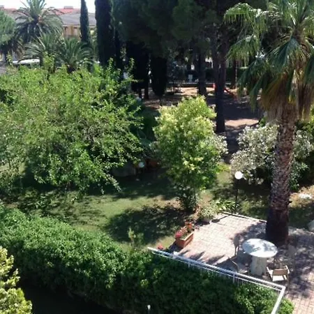 Дом отдыха Paola Лоано