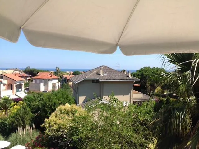 Paola Feriehus Loano